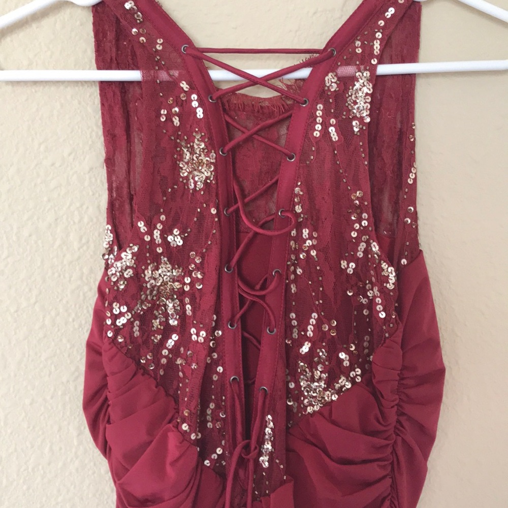 RED DRESS - Picture 5 of 6